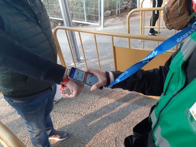 Pulseras inteligentes garantizarán la seguridad de los asistentes de de la última carrera de Moto GP en el Circuit Ricardo Tormo