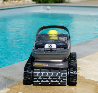 Cómo mantener tu piscina impecable durante todo el año