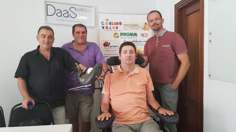 Acto en Daas Group con representantes de Red Proyecto Social.D.T.