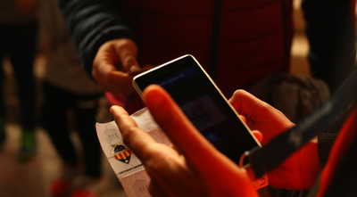 Así será la vuelta del público a los campos de fútbol